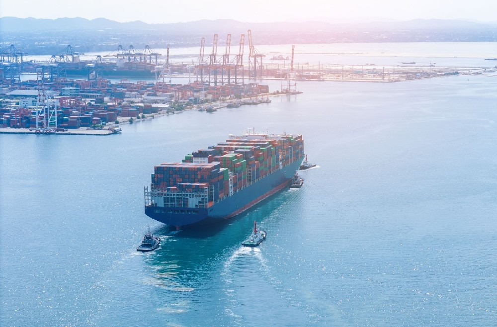 Trans-Pacific carriers announce massive June rate hikes